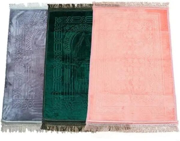 Emirates Living Muslim Prayer Rug, Traditional Style, Large, Thick, and Padded Mat, 99 Prayer Beads and a Cap Included for Men, Women and Kids(NM-30033-P) - Image 2